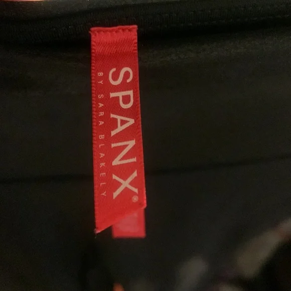 SPANX Black Faux Leather Pull On Leggings Small Petite - Picture 5 of 6